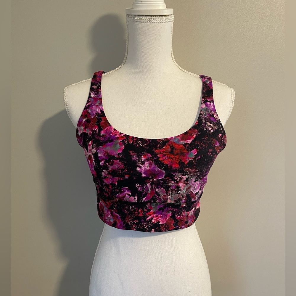 Lululemon sports bra size 12 brand new tags were removed however